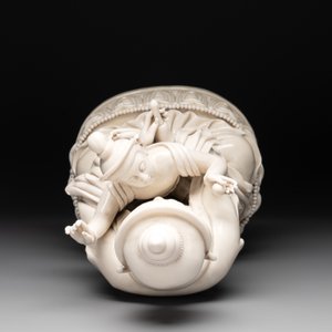 A Chinese Dehua blanc de Chine group of the seated Buddha Vajrasattva and Shakti on a lotus throne, 20th C. — foto 6