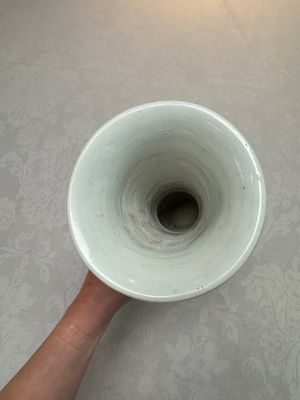 A Chinese Dehua blanc de chine 'Gu' vase, 19th C. — 照片 13
