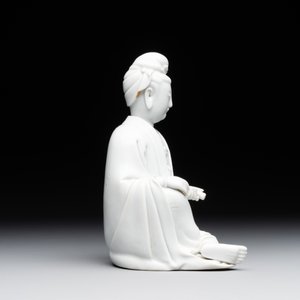 A Chinese Dehua blanc de Chine Guanyin, 19th C. — 照片 5