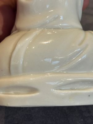 A Chinese Dehua blanc de Chine Guanyin, He Chaozong 何朝宗 mark, 19th C. — photo 16