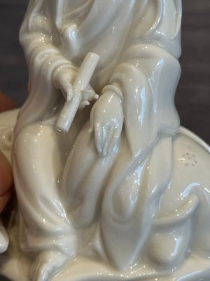 A Chinese Dehua blanc de Chine Guanyin, He Chaozong 何朝宗 mark, 19th C. — photo 9