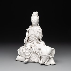 A Chinese Dehua blanc de Chine Guanyin seated on an elephant, 20th C. — photo 1