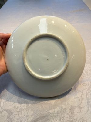 A Chinese Dehua blanc de Chine incised 'Peony' plate, 17/18th C. — 照片 5