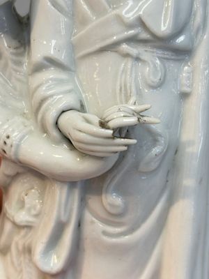 A Chinese Dehua blanc de Chine 'Kuixing' group and a Guanyin, 19th C. — photo 12