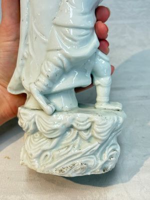 A Chinese Dehua blanc de Chine 'Kuixing' group and a Guanyin, 19th C. — photo 17