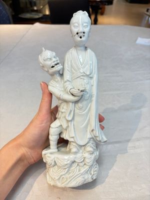A Chinese Dehua blanc de Chine 'Kuixing' group and a Guanyin, 19th C. — photo 2