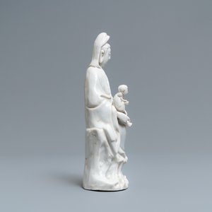 A Chinese Dehua blanc de Chine model of a Guanyin with child, Kangxi — 照片 3