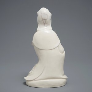 A Chinese Dehua blanc de Chine model of Guanyin, 18/19th C. — 照片 3