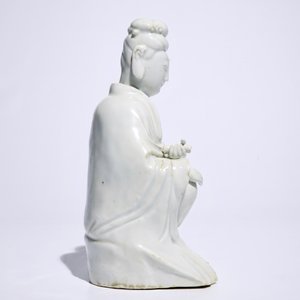 A Chinese Dehua blanc de Chine model of Guanyin, 18/19th C. — 照片 5