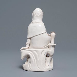 A Chinese Dehua blanc de Chine model of Guanyin, seal mark on the back, 19th C. — 照片 4