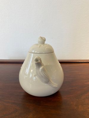 A Chinese Dehua blanc de Chine teapot, inscribed Yi Gong, 18/19th C. — photo 4
