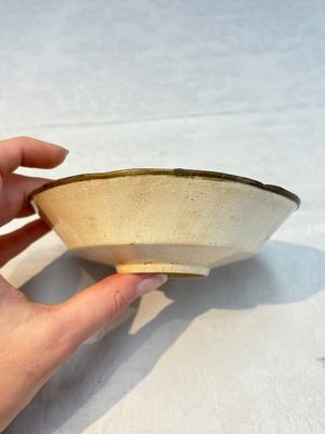 A Chinese ding-type lobed dish with a bronze mount, Song — photo 8