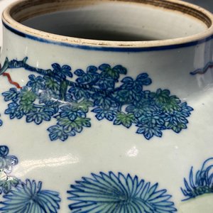 A Chinese doucai '100 boys' vase, Yongzheng/Qianlong — 照片 19