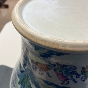 A Chinese doucai '100 boys' vase, Yongzheng/Qianlong — 照片 40