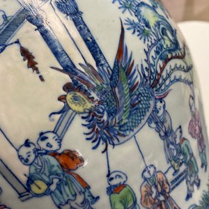 A Chinese doucai '100 boys' vase, Yongzheng/Qianlong — 照片 43