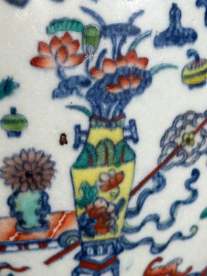 A Chinese doucai 'antiquities' 'hu' vase, Qianlong mark, 19th C. — photo 18