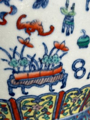 A Chinese doucai 'antiquities' 'hu' vase, Qianlong mark, 19th C. — photo 21