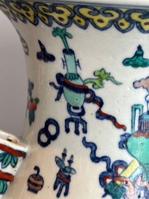 A Chinese doucai 'antiquities' 'hu' vase, Qianlong mark, 19th C. — photo 8