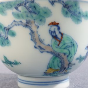 A Chinese doucai bowl with figures in a landscape, Kangxi mark, 19/20th C. — 照片 14