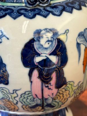 A Chinese doucai 'Eight Immortals' vase, Qianlong mark, Republic — 照片 11