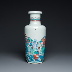 A Chinese doucai 'eighteen Luohan' rouleau vase, 19th/20 C. — 照片 4