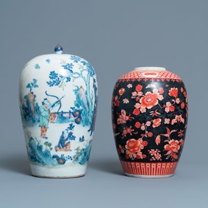 A Chinese doucai jar and an iron-red black-ground jar, 19th C. — photo 3