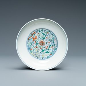 A Chinese doucai 'phoenix' saucer dish, Yongzheng mark and of the period — 照片 1