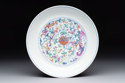 A Chinese doucai plate with floral design, Qianlong mark, 20th C.