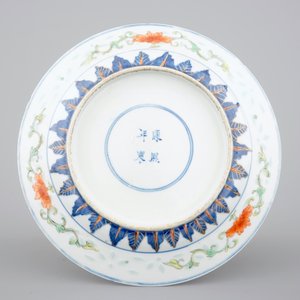 A Chinese doucai porcelain rice grain phoenix plate, ca. 1900 — photo 2