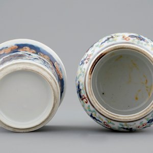 A Chinese doucai two-part vase with lotus scrolls, 19/20th C. — photo 8