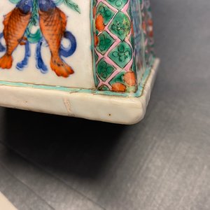 A Chinese doucai vase with elephant handles, Qianlong/Jiaqing — 照片 27