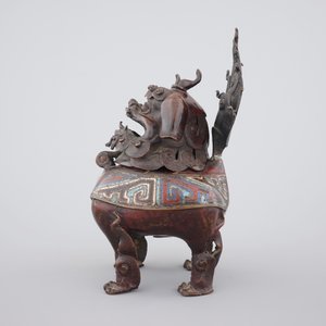 A Chinese dragon censer in champlevé enameled bronze, 18/19th C. — photo 2
