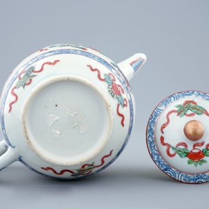 A Chinese Dutch-decorated Amsterdams bont teapot and cover, Kangxi — photo 3