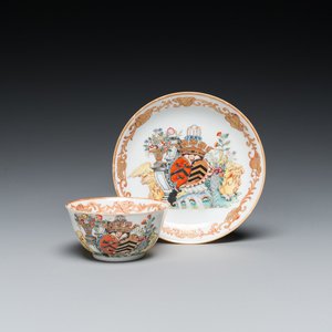 A Chinese Dutch market famille rose cup and saucer with the arms of van Isselmuden and van Haersolte, Qianlong — 照片 1