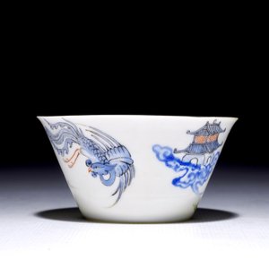 A Chinese eggshell "Dragon and phoenix" wine cup, Yongzheng — photo 4