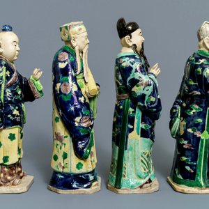 A Chinese 'Eight Immortals' set of enamelled biscuit figures, Republic, 20th C. — photo 3