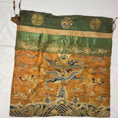 A Chinese embroidered silk 'Dragon and Phoenixes' panel — photo 1