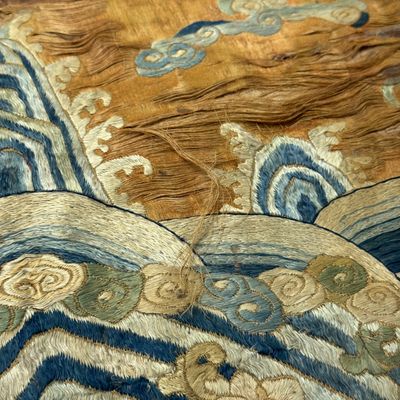 A Chinese embroidered silk 'Dragon and Phoenixes' panel — photo 17