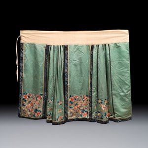 A Chinese embroidered silk green-ground skirt — photo 1