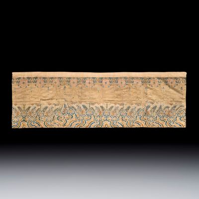 A Chinese embroidered silk panel, 19th C.