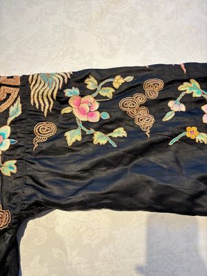 A Chinese embroidered silk Peking opera costume, Republic — 照片 12
