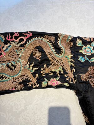 A Chinese embroidered silk Peking opera costume, Republic — 照片 21