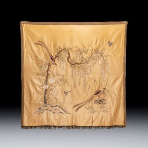 A Chinese embroidered silk 'Pheasants and Wistaria' panel, 19/20th C. — photo 1