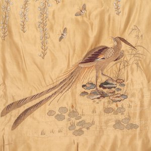 A Chinese embroidered silk 'Pheasants and Wistaria' panel, 19/20th C. — photo 3