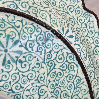 A Chinese enamel 'European Subject' saucer dish — photo 11