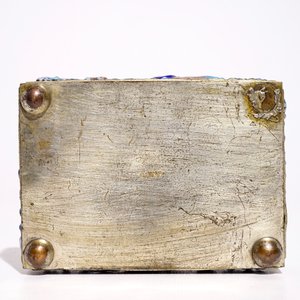 A Chinese enameled silver box and cover and five bracelets, 19th C. — photo 9