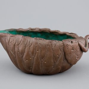 A Chinese enameled yixing stoneware cup and saucer, 19/20th C. — photo 4