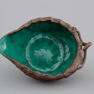 A Chinese enameled yixing stoneware cup and saucer, 19/20th C. — photo 8