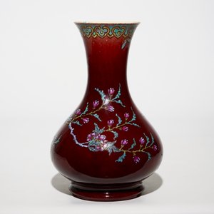 A Chinese enamelled langyao yuhuchunping vase, 18/19th C. — photo 2