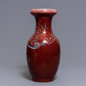 A Chinese enamelled sang-de-boeuf-glazed vase, 19th C. — 照片 4